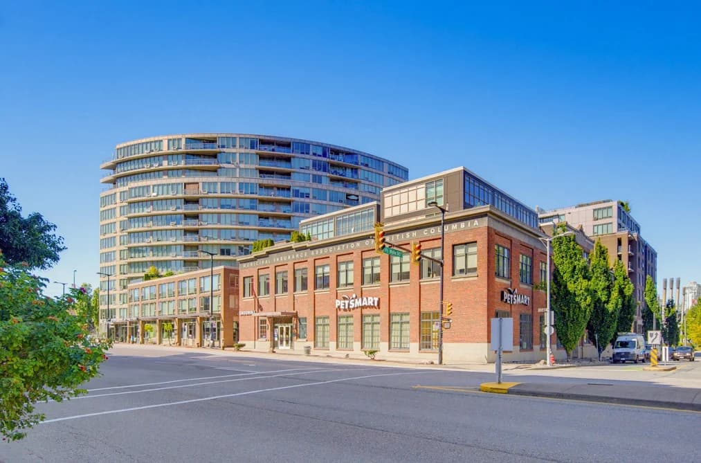 211 445 W 2ND AVENUE, Vancouver, BC — Residential for Sale - Photo 2