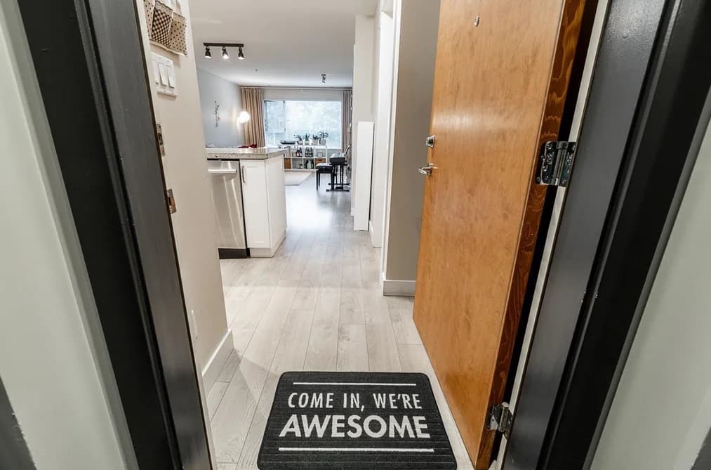 211 4728 DAWSON STREET, Burnaby, BC — Residential for Sale - Photo 2