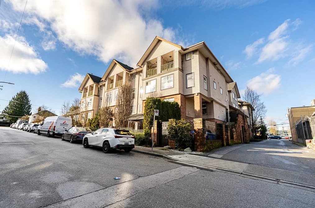 211 5625 SENLAC STREET, Vancouver, BC — Residential for Sale - Photo 2