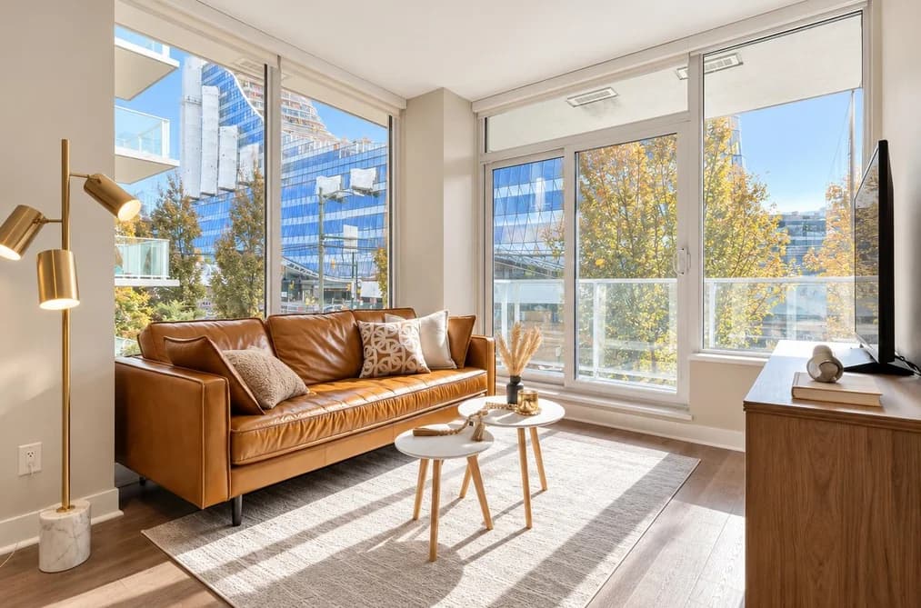 211 677 W 41ST AVENUE, Vancouver, BC — Residential for Sale - Photo 2