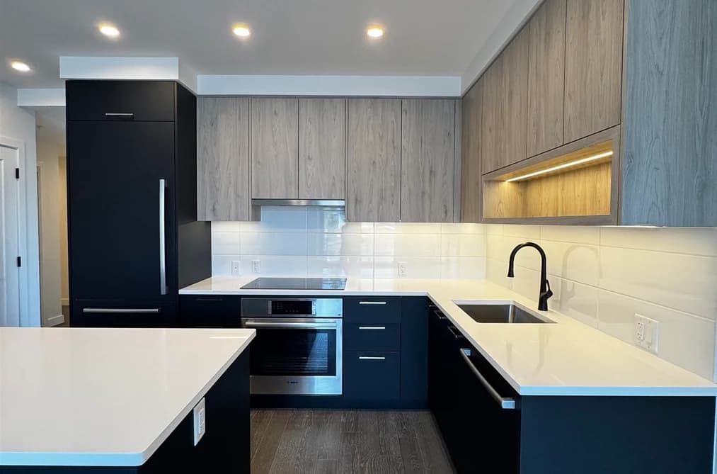 211 8398 OAK STREET, Vancouver, BC — Residential for Sale - Photo 2