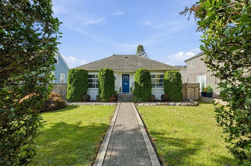 211 Douglas Crescent, Richmond, BC - MLS: R3163960 - Photo 1 211 Douglas Crescent, Richmond, BC - MLS: R3163960 - Photo 1