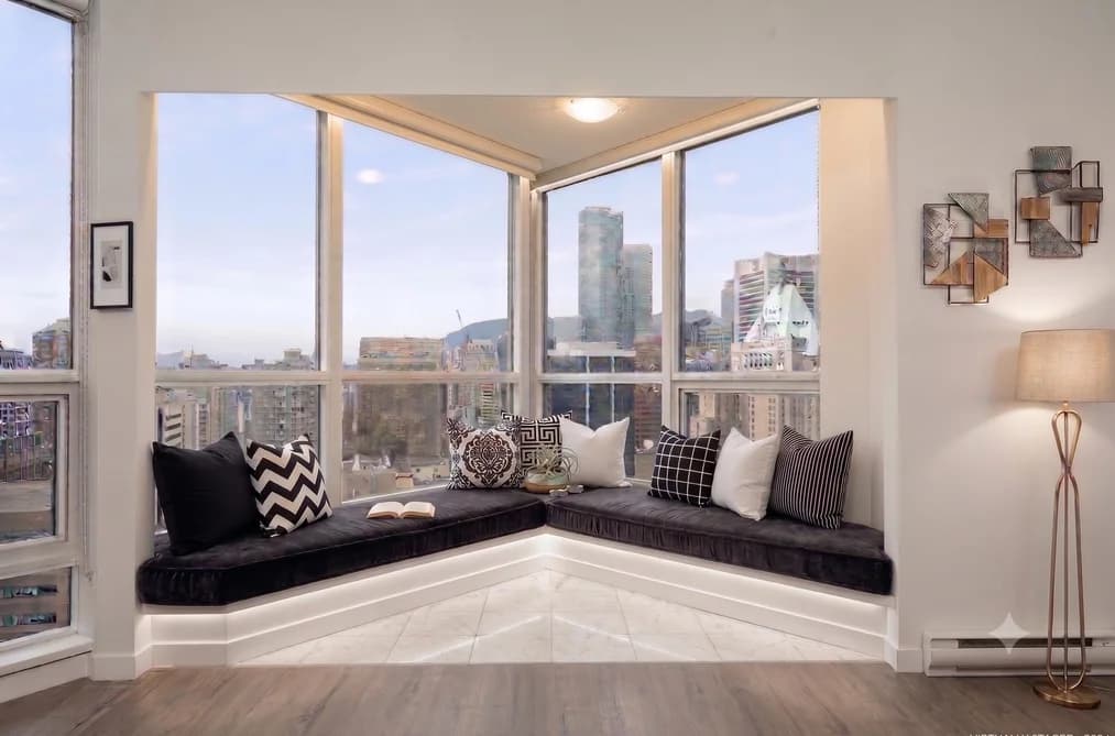 2110 833 SEYMOUR STREET, Vancouver, BC — Residential for Sale - Photo 2