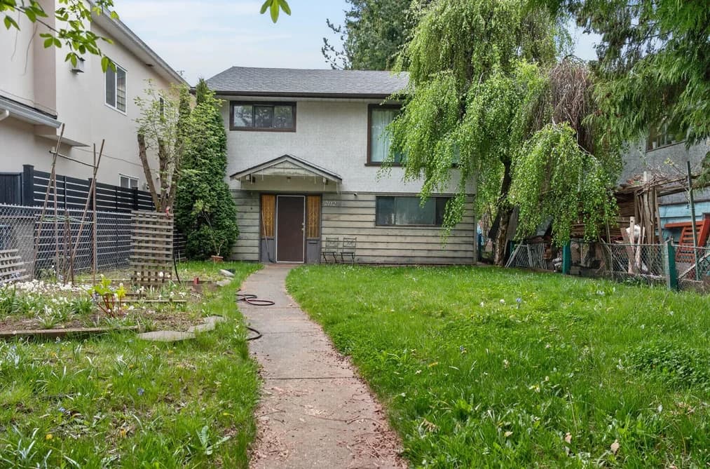 2112 E 46TH AVENUE, Vancouver, BC — Residential for Sale - Photo 2