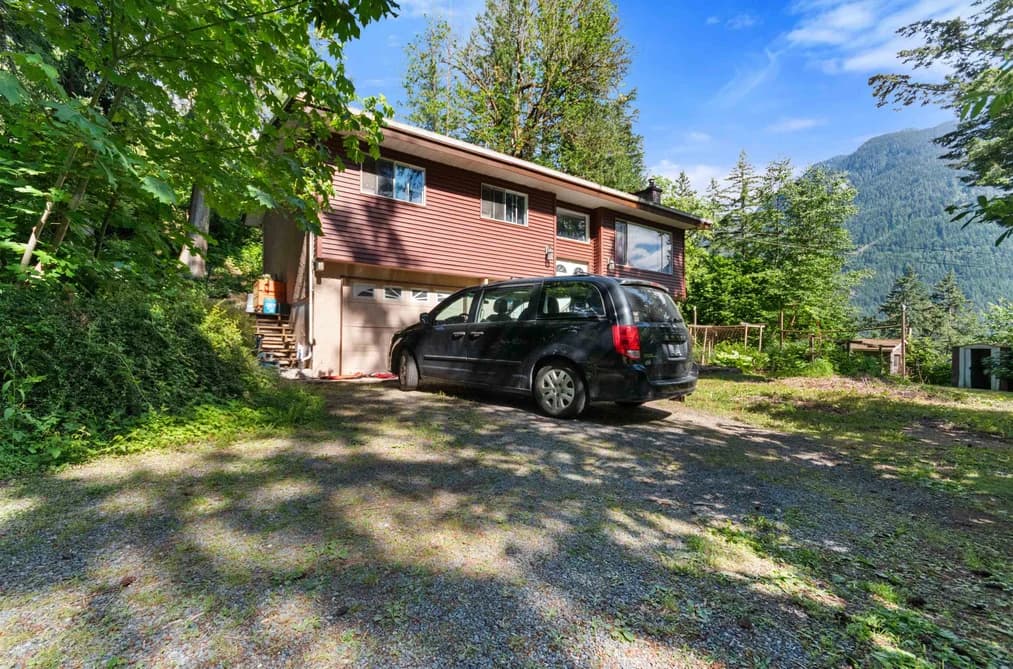 21128 LANDSTROM ROAD, Hope, BC — Residential for Sale - Photo 2