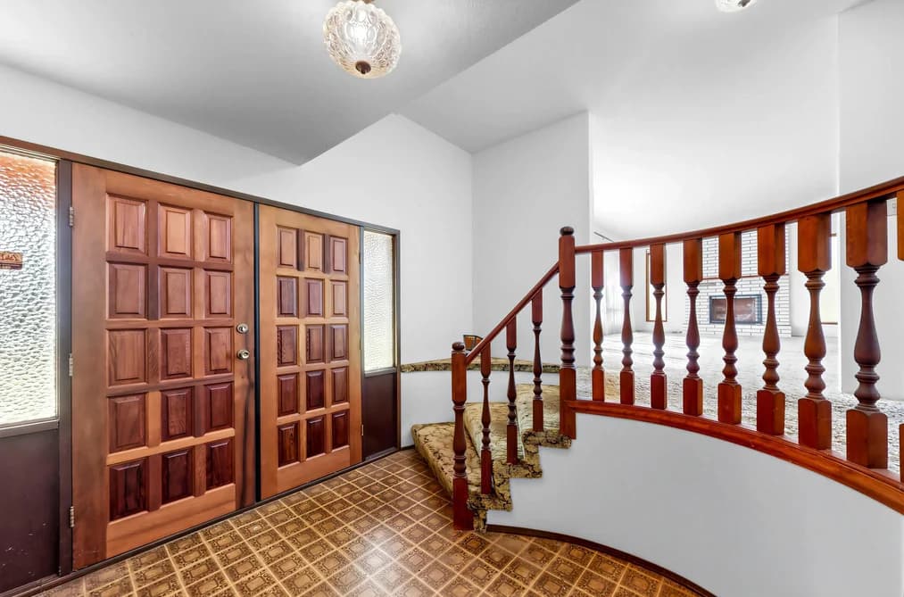 2117 180 STREET, Surrey, BC — Residential for Sale - Photo 2