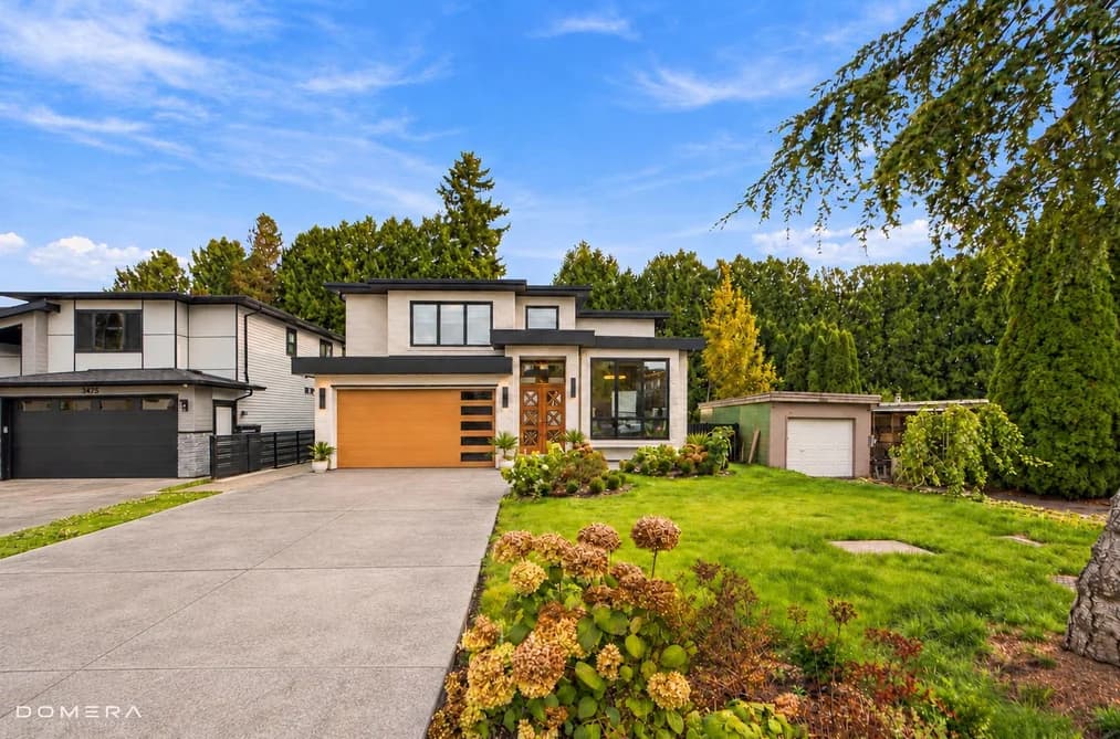 2118 OAKRIDGE CRESCENT, Abbotsford, BC — Residential for Sale - Main Photo