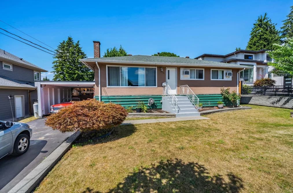 2119 MONTEREY AVENUE, Coquitlam, BC — Residential for Sale - Photo 2