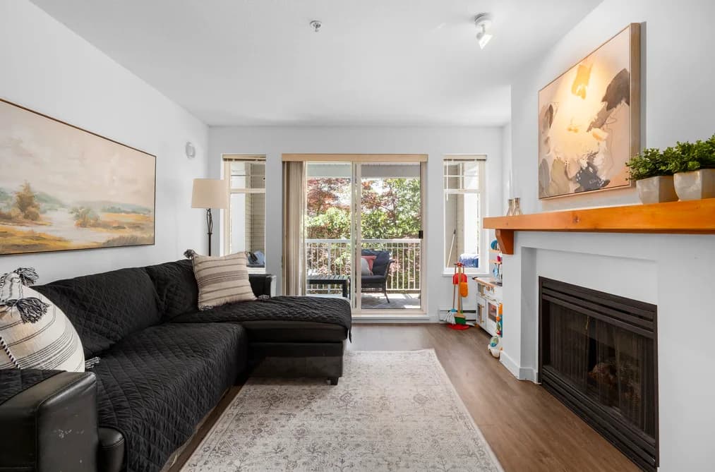 212 1432 PARKWAY BOULEVARD, Coquitlam, BC — Residential for Sale - Photo 2