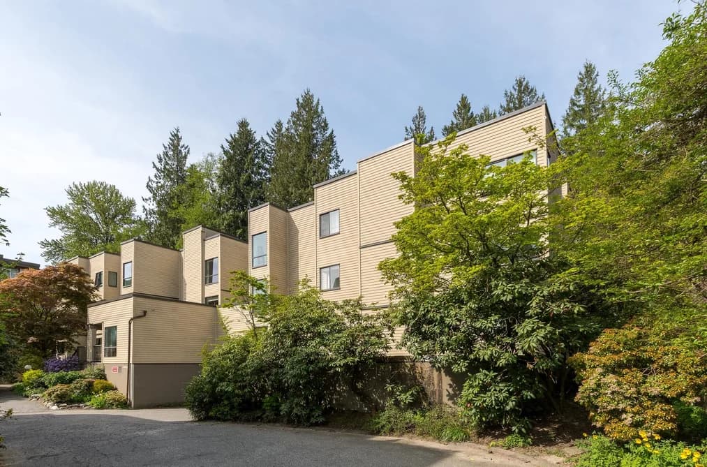 212 3275 MOUNTAIN HIGHWAY, North Vancouver, BC — Residential for Sale - Main Photo