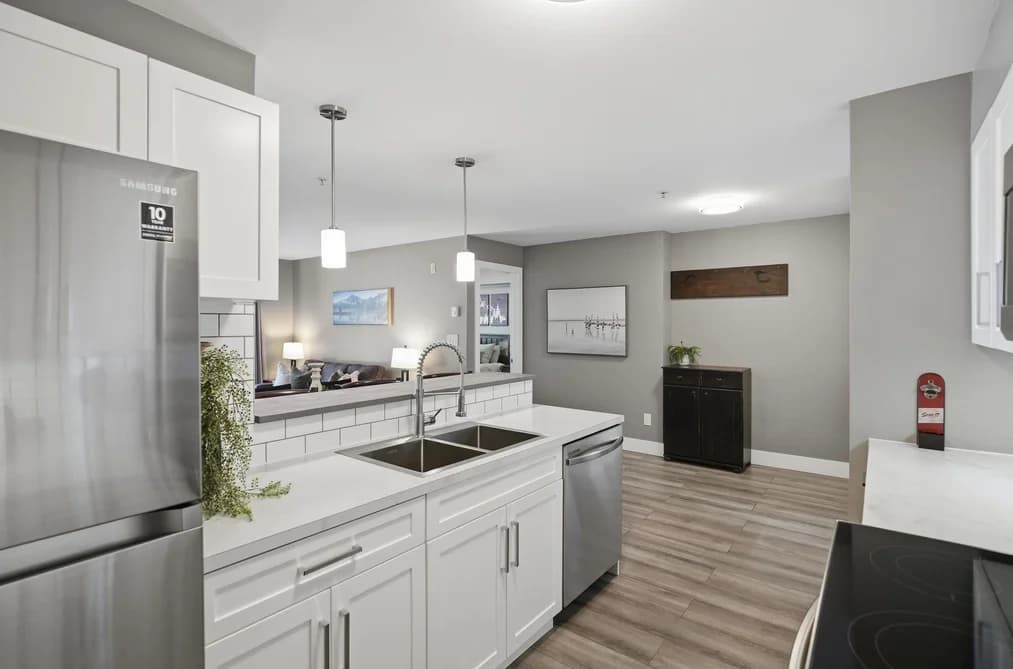 212 33960 OLD YALE ROAD, Abbotsford, BC — Residential for Sale - Main Photo