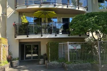 Condo for sale at 212 7505 138 Street Surrey British Columbia - MLS: R3150774