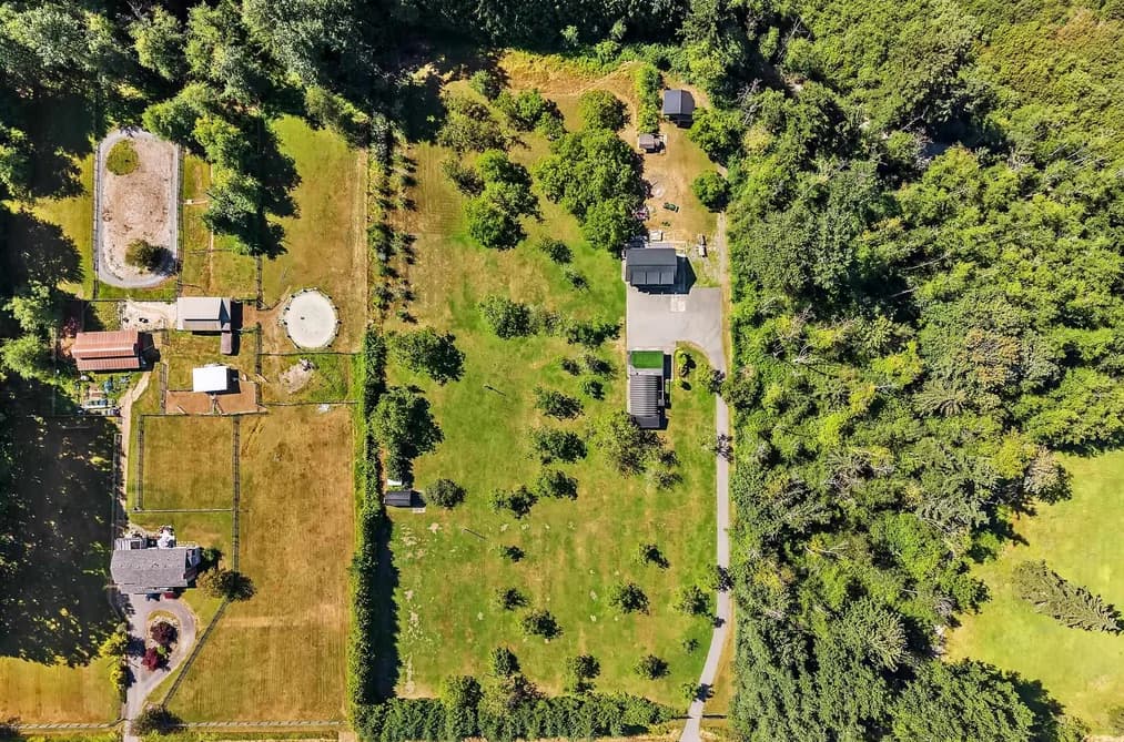 21228 8 AVENUE, Langley, BC — Residential for Sale - Photo 2