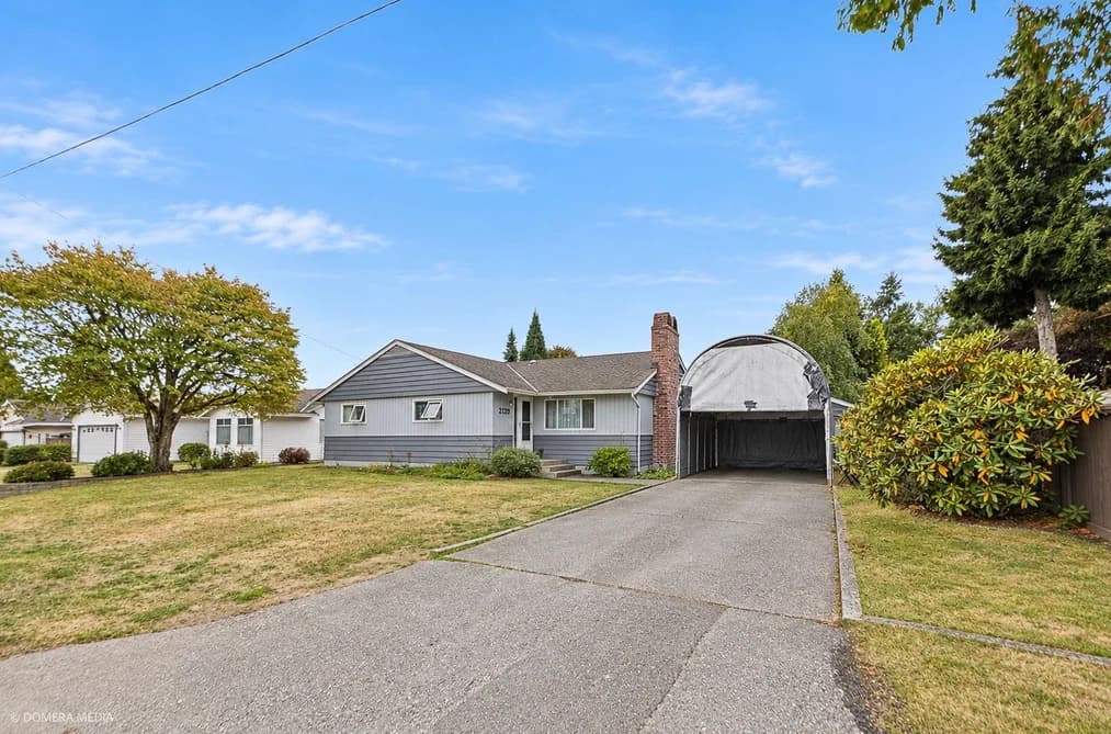 2129 BOWLER DRIVE, Surrey, BC — Residential for Sale - Photo 2