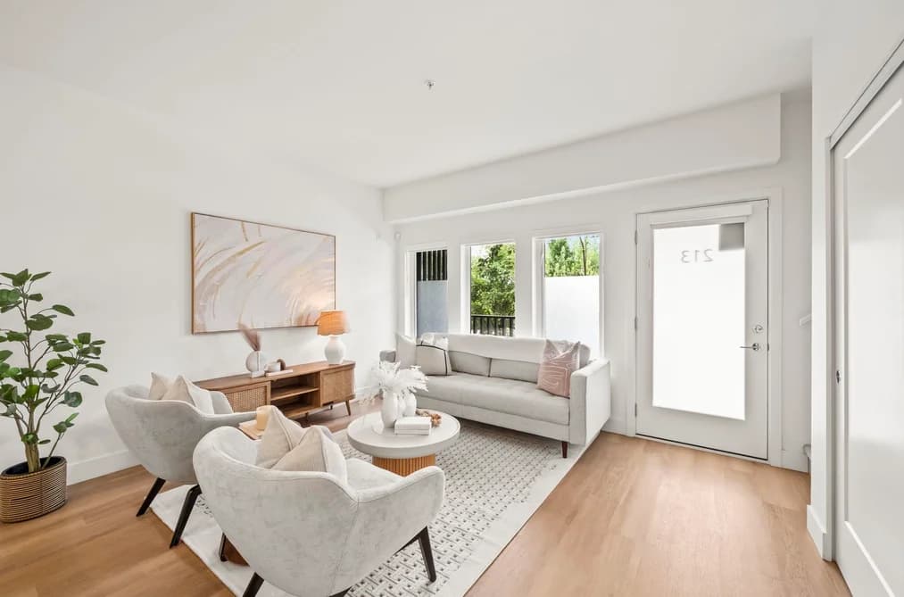 213 1306 LAVAL SQUARE, Coquitlam, BC — Residential for Sale - Photo 2