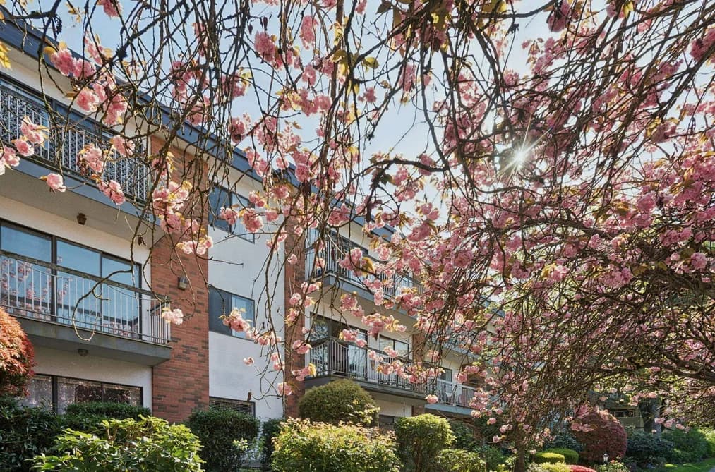 213 1950 W 8TH AVENUE, Vancouver, BC — Residential for Sale - Photo 2