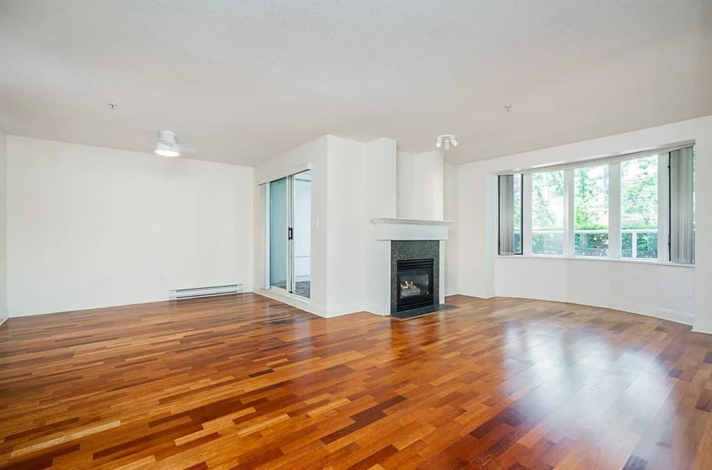 213 220 NEWPORT DRIVE, Port Moody, BC — Residential for Sale - Photo 2