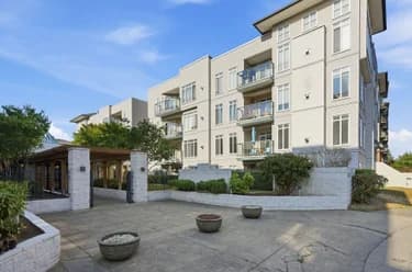 Condo for sale at 213 32085 George Ferguson Way Abbotsford British Columbia - MLS: R3148286