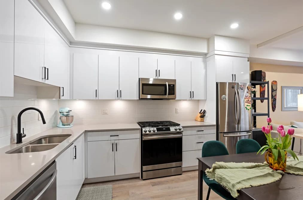 213 37808 THIRD AVENUE, Squamish, BC — Residential for Sale - Main Photo