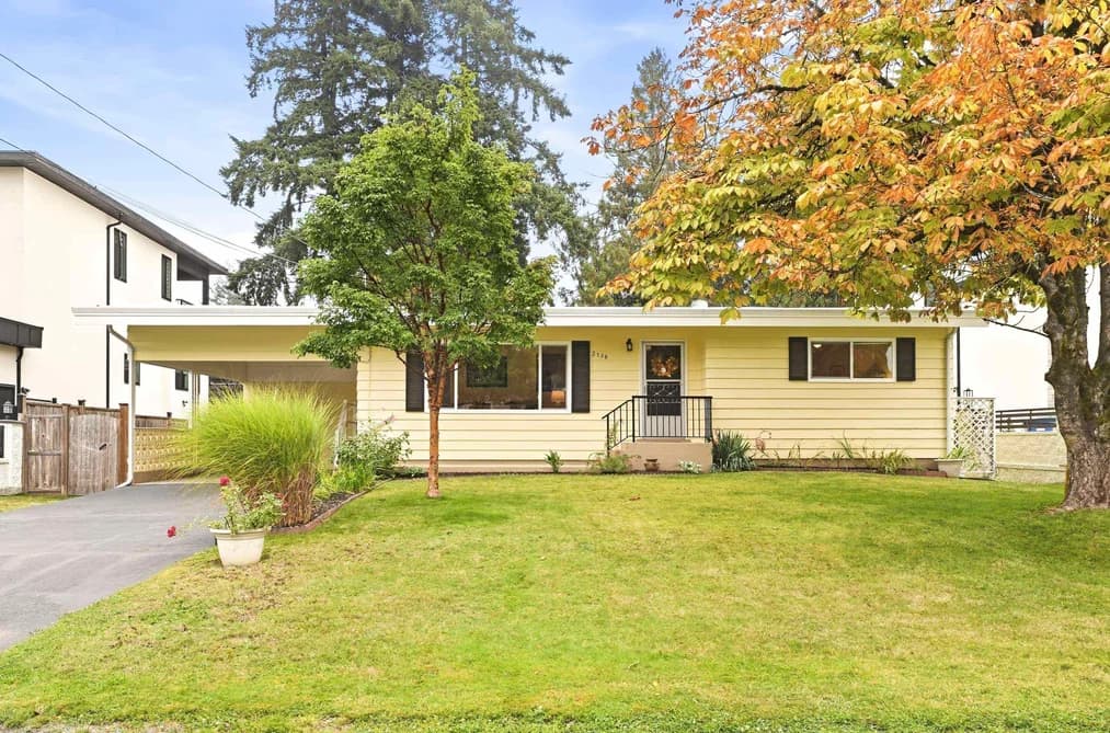 2136 SHERWOOD CRESCENT, Abbotsford, BC — Residential for Sale - Main Photo