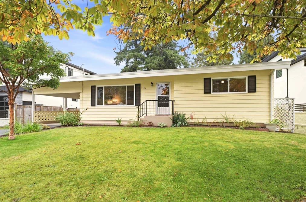 2136 SHERWOOD CRESCENT, Abbotsford, BC — Residential for Sale - Photo 2