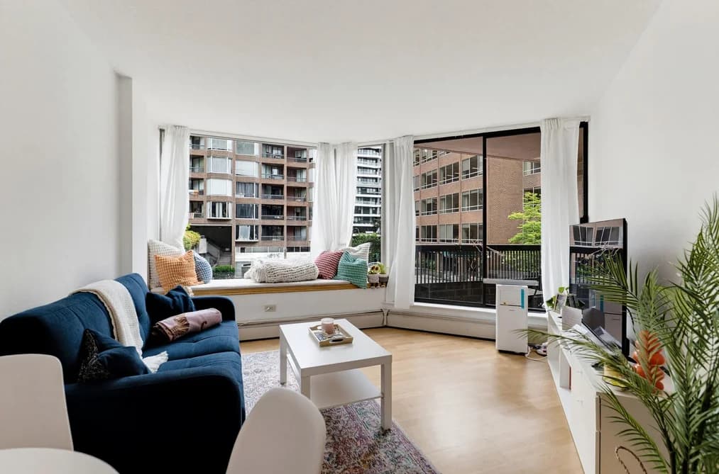 214 1330 BURRARD STREET, Vancouver, BC — Residential for Sale - Main Photo