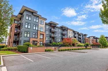 Condo for sale at 214 20078 Fraser Highway Langley British Columbia - MLS: R3161999