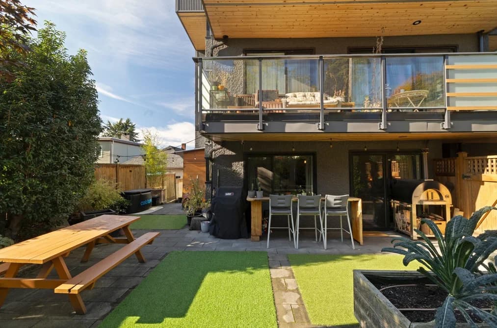 214 2336 WALL STREET, Vancouver, BC — Residential for Sale - Photo 2