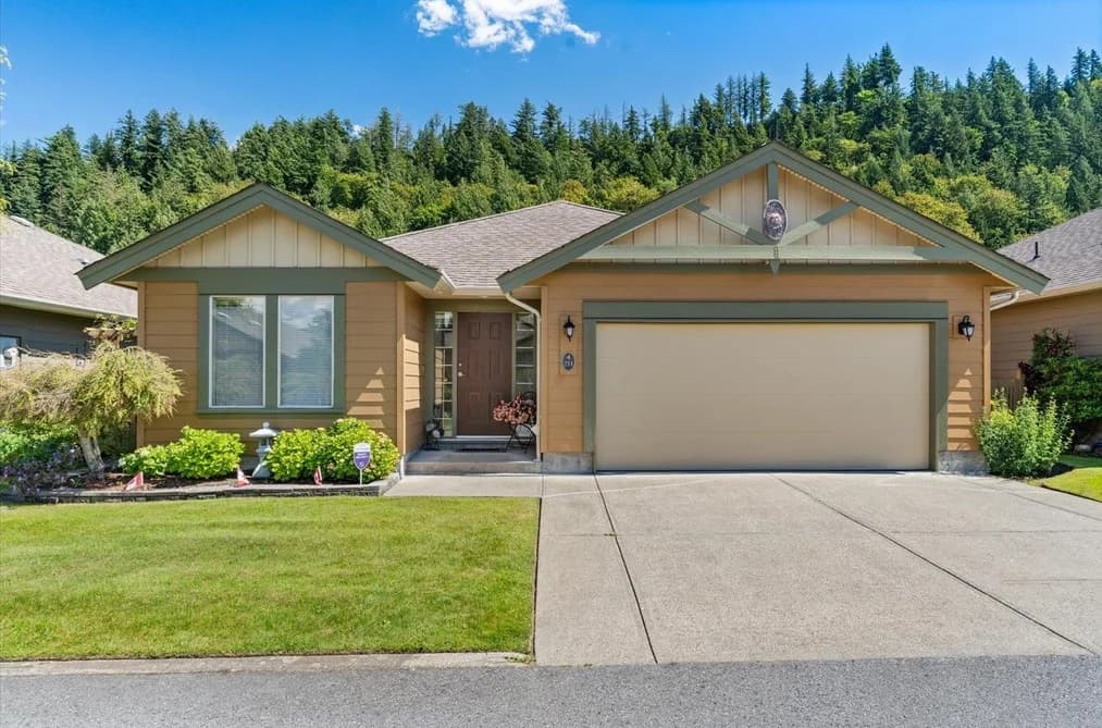 214 46000 THOMAS ROAD, Chilliwack, BC — Residential for Sale - Main Photo