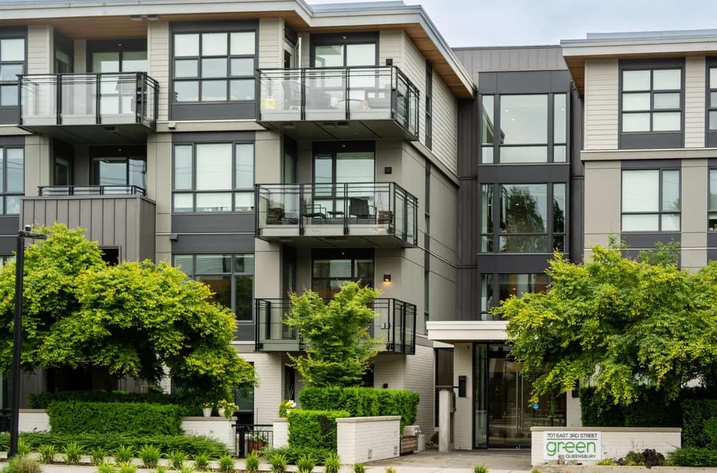 214 707 E 3RD STREET, North Vancouver, BC — Residential for Sale - Main Photo