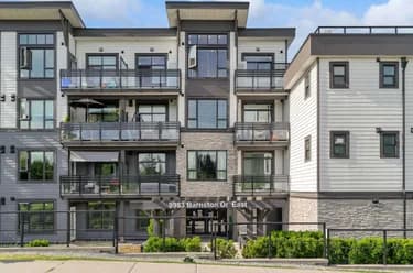 Condo for sale at 214 9983 E Barnston Drive Surrey British Columbia - MLS: R3156565