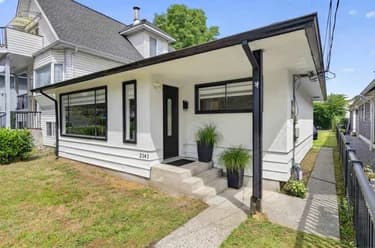 House for sale at 2141 Fraser Avenue Port Coquitlam British Columbia - MLS: R3143450