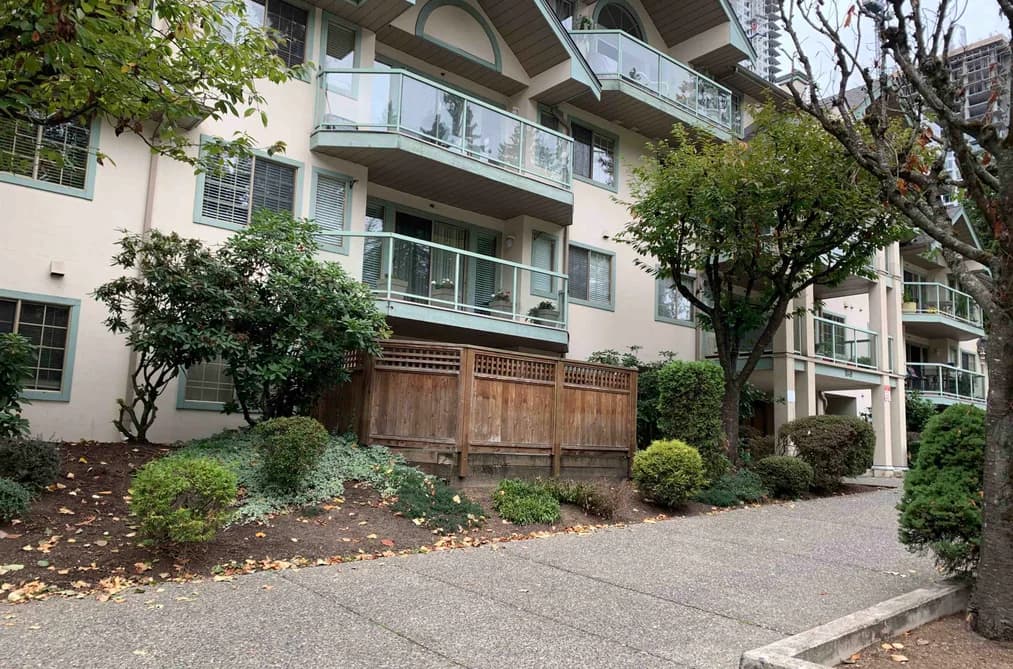 215 1148 WESTWOOD STREET, Coquitlam, BC — Residential for Sale - Main Photo