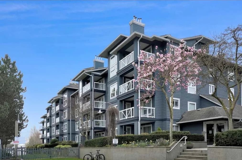 215 12931 RAILWAY AVE AVENUE, Richmond, BC — Residential for Sale - Main Photo