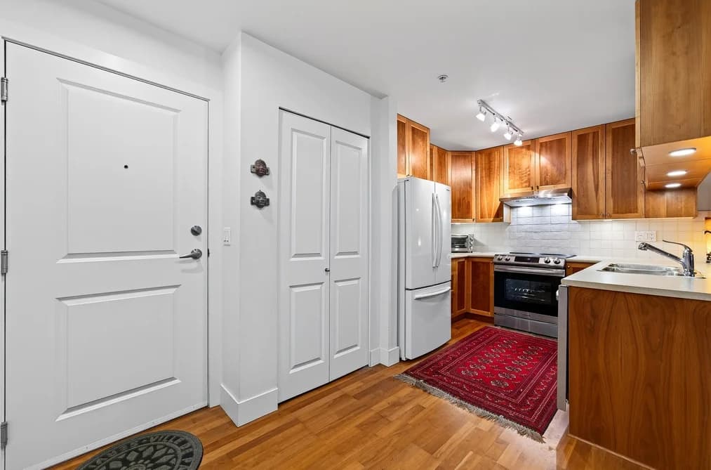215 15392 16A AVENUE, Surrey, BC — Residential for Sale - Photo 2