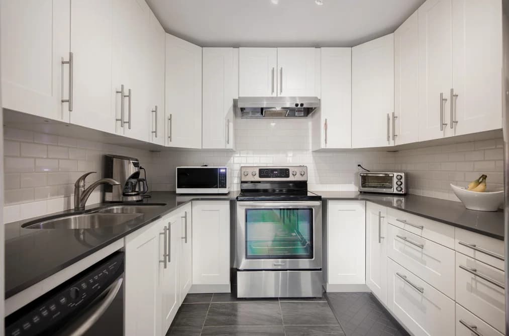 215 251 W 4TH STREET, North Vancouver, BC — Residential for Sale - Main Photo