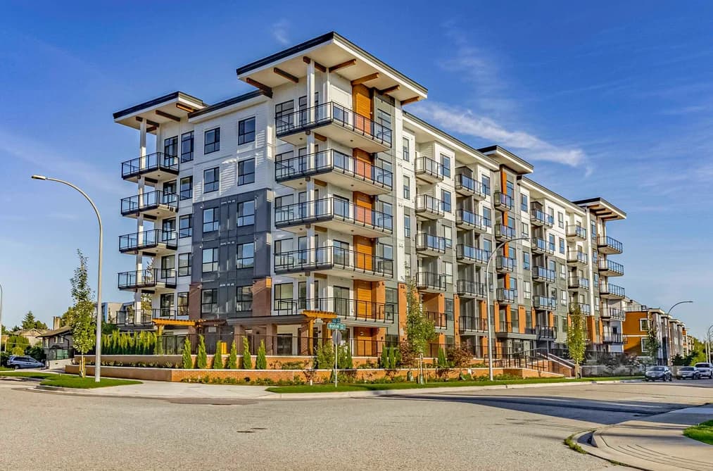 215 5504 BRYDON CRESCENT, Langley, BC — Residential for Sale - Main Photo