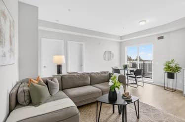 Condo for sale at 215 6283 Kingsway Avenue Burnaby British Columbia - MLS: R3150900