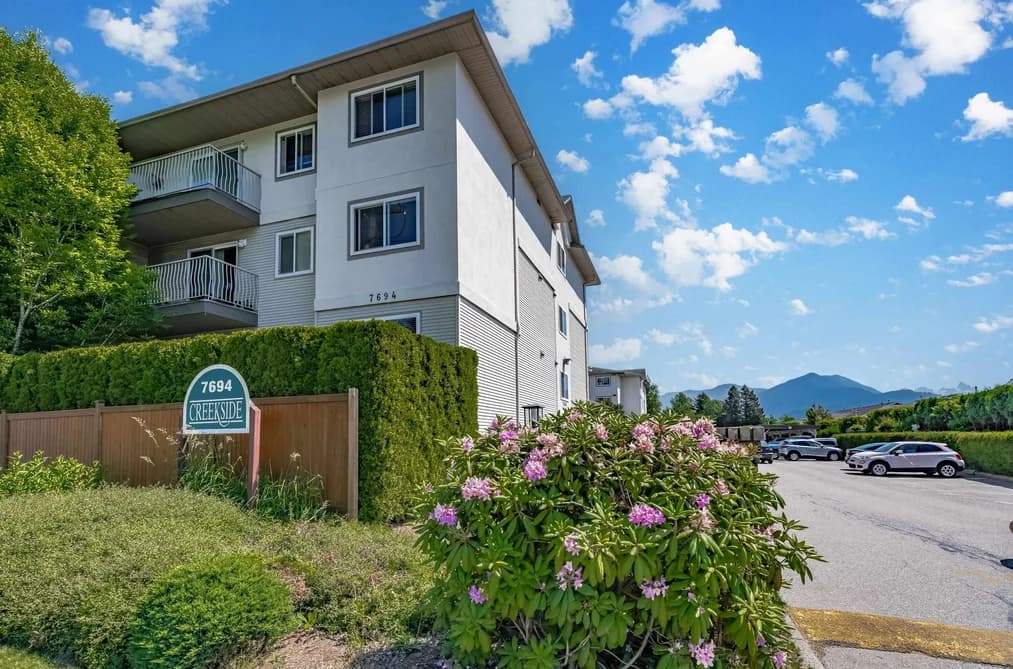 215 7694 EVANS ROAD, Chilliwack, BC — Residential for Sale - Photo 2