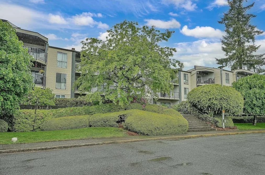 215 9952 149 STREET, Surrey, BC — Residential for Sale - Main Photo