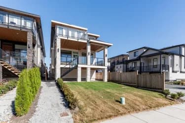 House for sale at 215 Mabel Street New Westminster British Columbia - MLS: R3113332