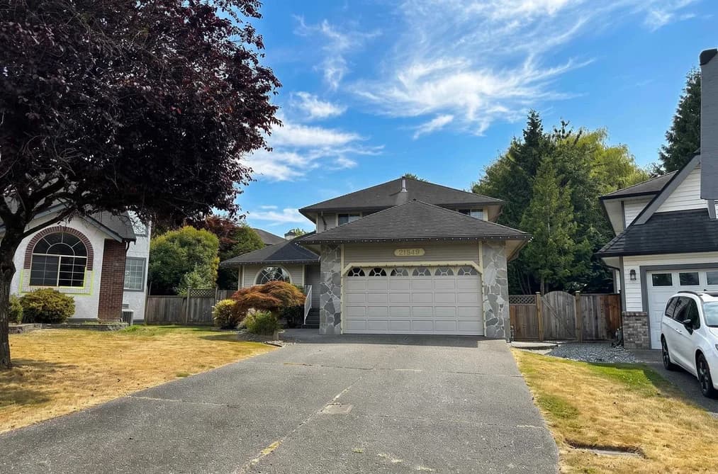21549 85B Court, Langley, BC - House for Sale - Main Photo 21549 85B Court, Langley, BC - House for Sale - Main Photo