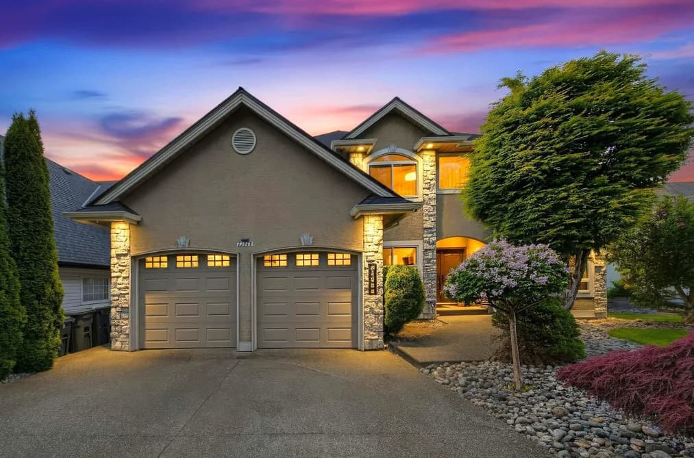21555 47B AVENUE, Langley, BC — Residential for Sale - Photo 2