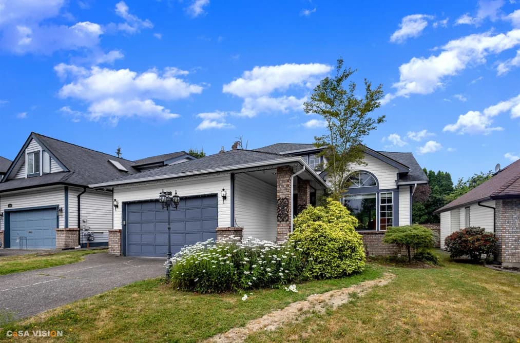 21558 86A CRESCENT, Langley, BC — Residential for Sale - Photo 2