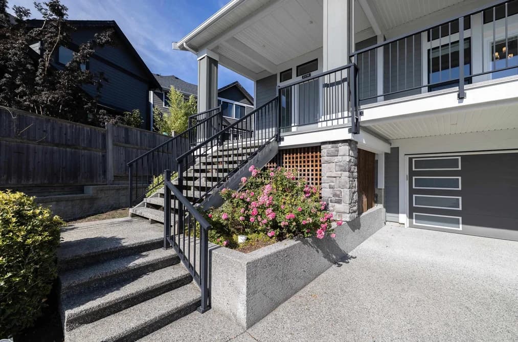 2156 167 STREET, Surrey, BC — Residential for Sale - Photo 2