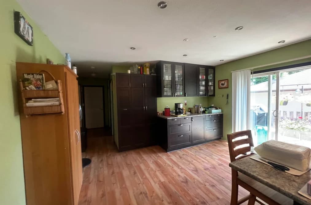 21584 122ND AVENUE, Maple Ridge, BC — Residential for Sale - Photo 2