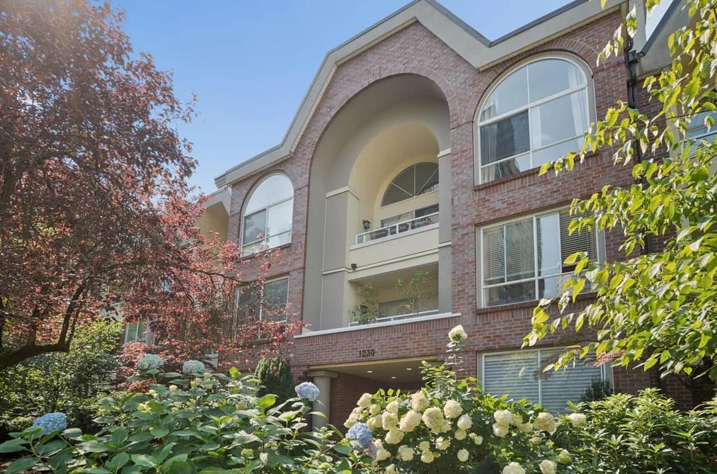 216 1230 HARO STREET, Vancouver, BC — Residential for Sale - Photo 2