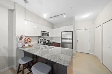 Condo for sale at 216 13733 107a Avenue Surrey British Columbia - MLS: R3165221