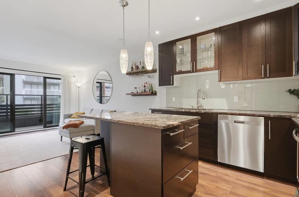 216 1549 KITCHENER STREET, Vancouver, BC — Residential for Sale - Photo 2