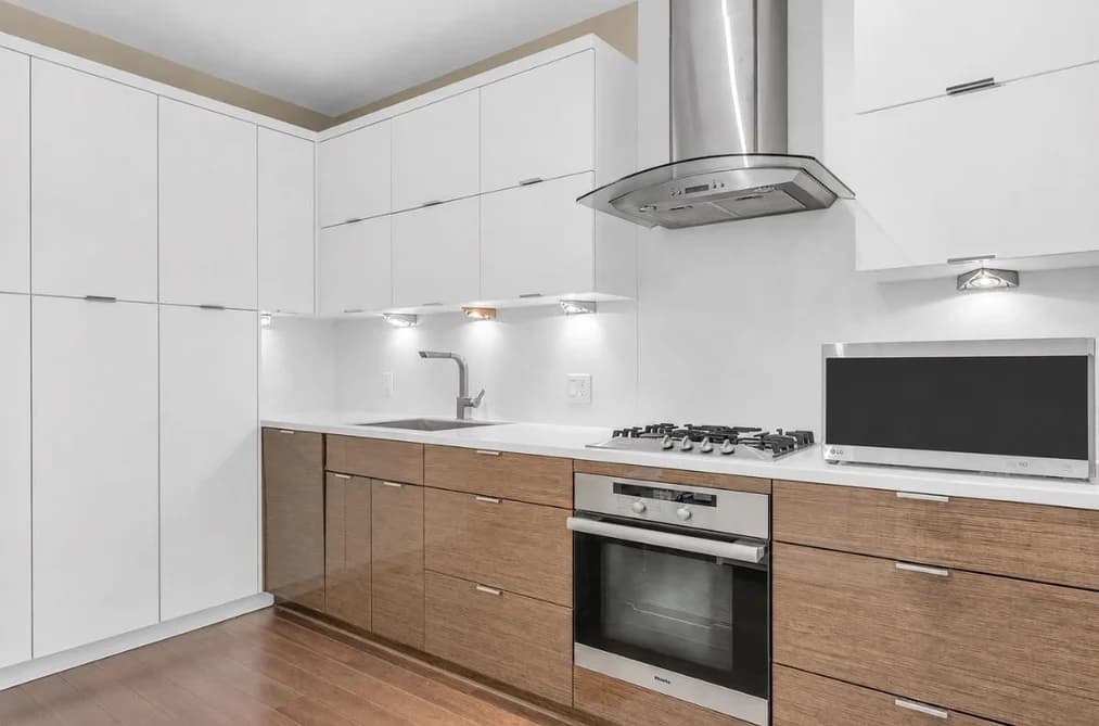 216 1777 W 7TH AVENUE, Vancouver, BC — Residential for Sale - Main Photo